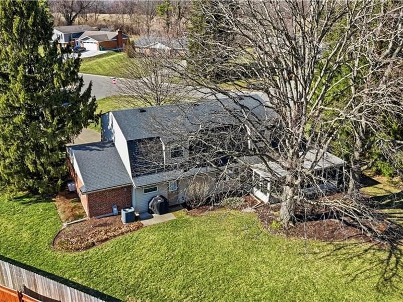 1800 Washington Creek Lane, Dayton, OH 45458 Photo 5