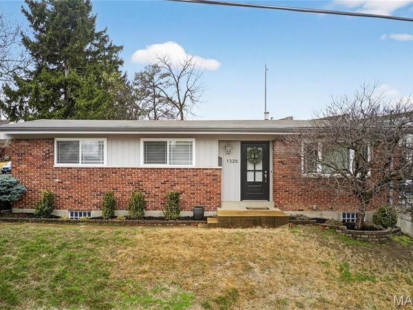 1325 Yale Avenue, Richmond Heights, MO 63117