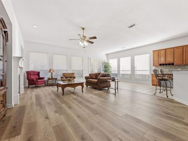 362 Southern Hills Drive, Fairview, TX 75069