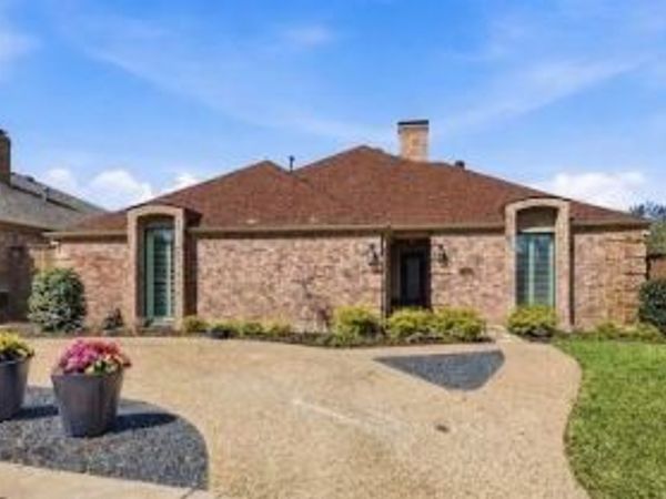 9539 Hilldale Drive, Dallas, TX 75231