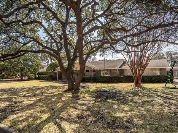 5520 Willow Lane , Dallas, TX 75230