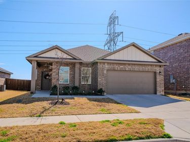 5533 Ladytown Lane, Fort Worth, TX 76036