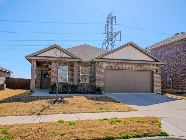 5533 Ladytown Lane, Fort Worth, TX 76036