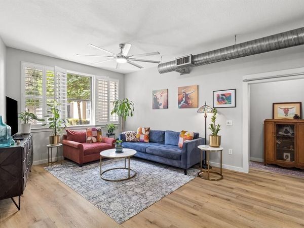 201 W Lancaster Avenue, Unit 121, Fort Worth, TX 76102