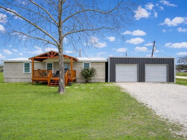 202 S Avenue C, Blum, TX 76627