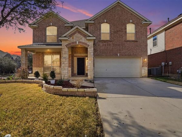 4301 Mountain Crest Drive , Fort Worth, TX 76123