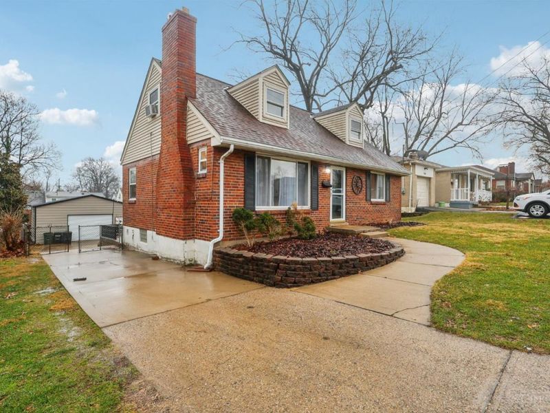 134 West Crest Drive, Reading, OH 45215 Photo 3