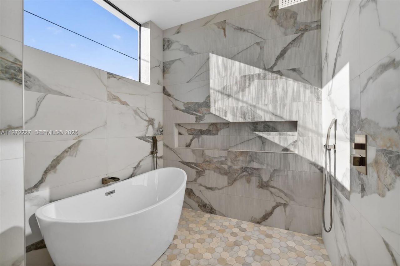 2709 NE 25th Ct, Fort Lauderdale, FL 33305 Photo