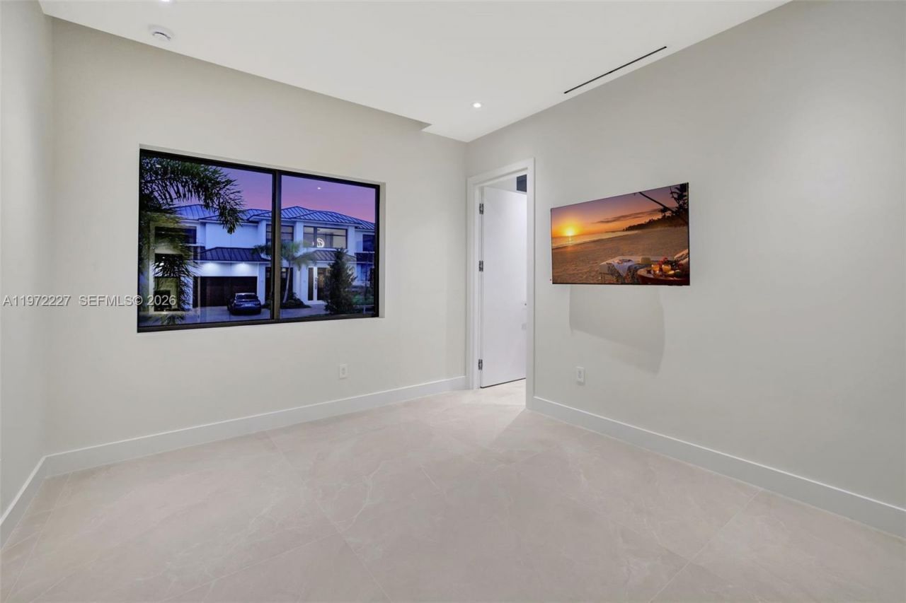 2709 NE 25th Ct, Fort Lauderdale, FL 33305 Photo