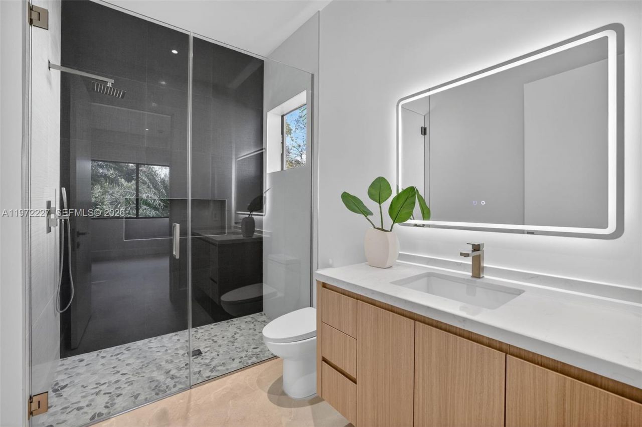 2709 NE 25th Ct, Fort Lauderdale, FL 33305 Photo