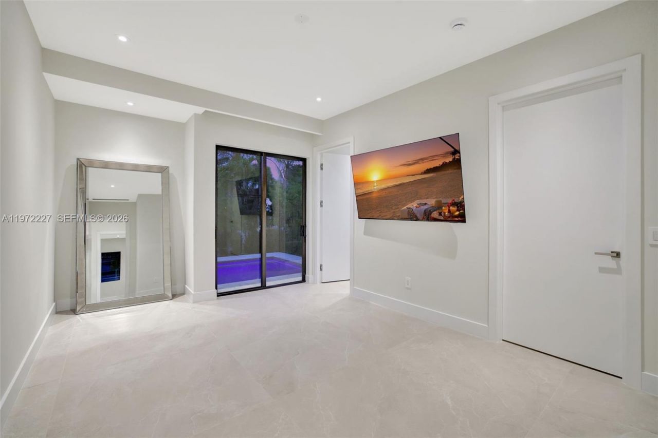 2709 NE 25th Ct, Fort Lauderdale, FL 33305 Photo