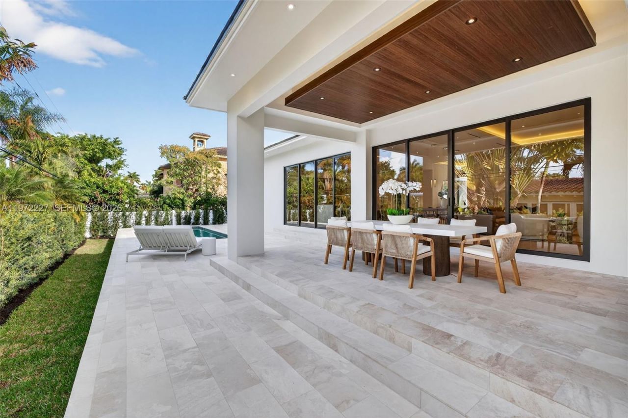 2709 NE 25th Ct, Fort Lauderdale, FL 33305 Photo