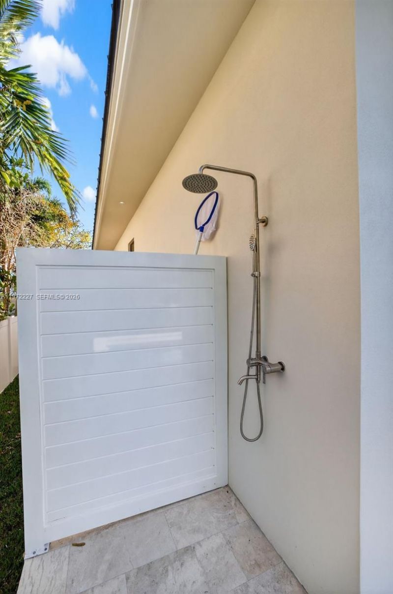 2709 NE 25th Ct, Fort Lauderdale, FL 33305 Photo