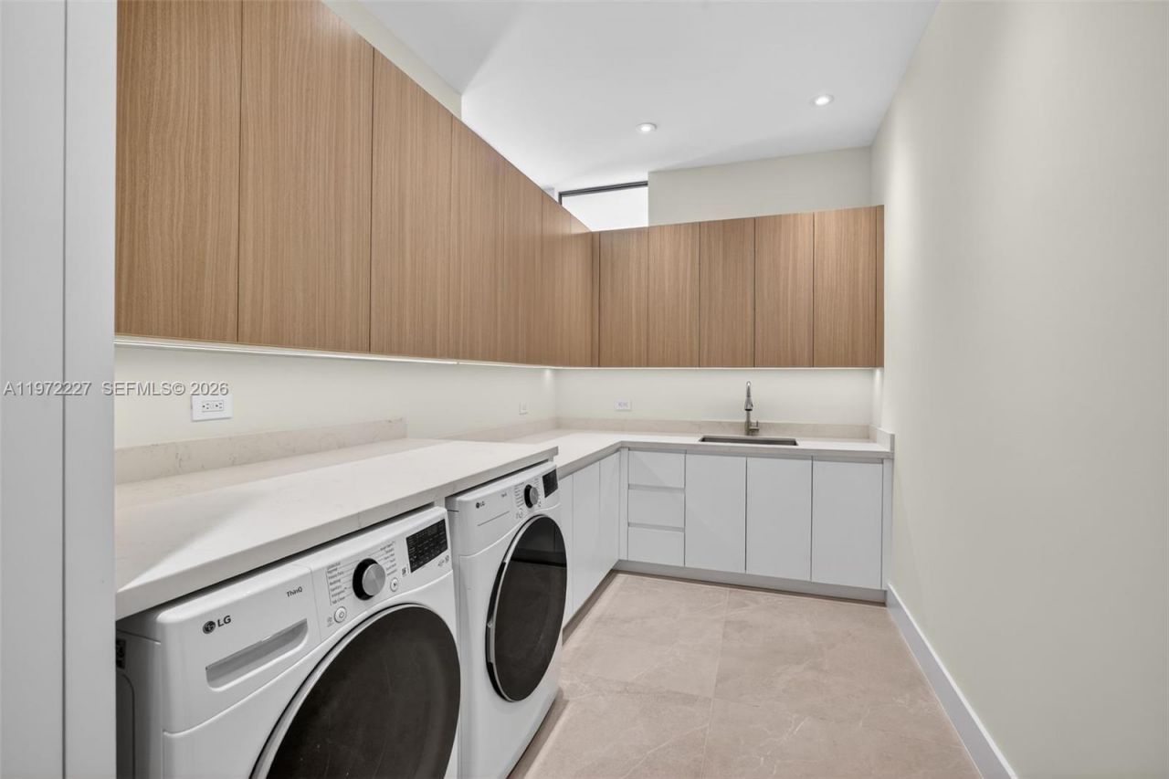 2709 NE 25th Ct, Fort Lauderdale, FL 33305 Photo