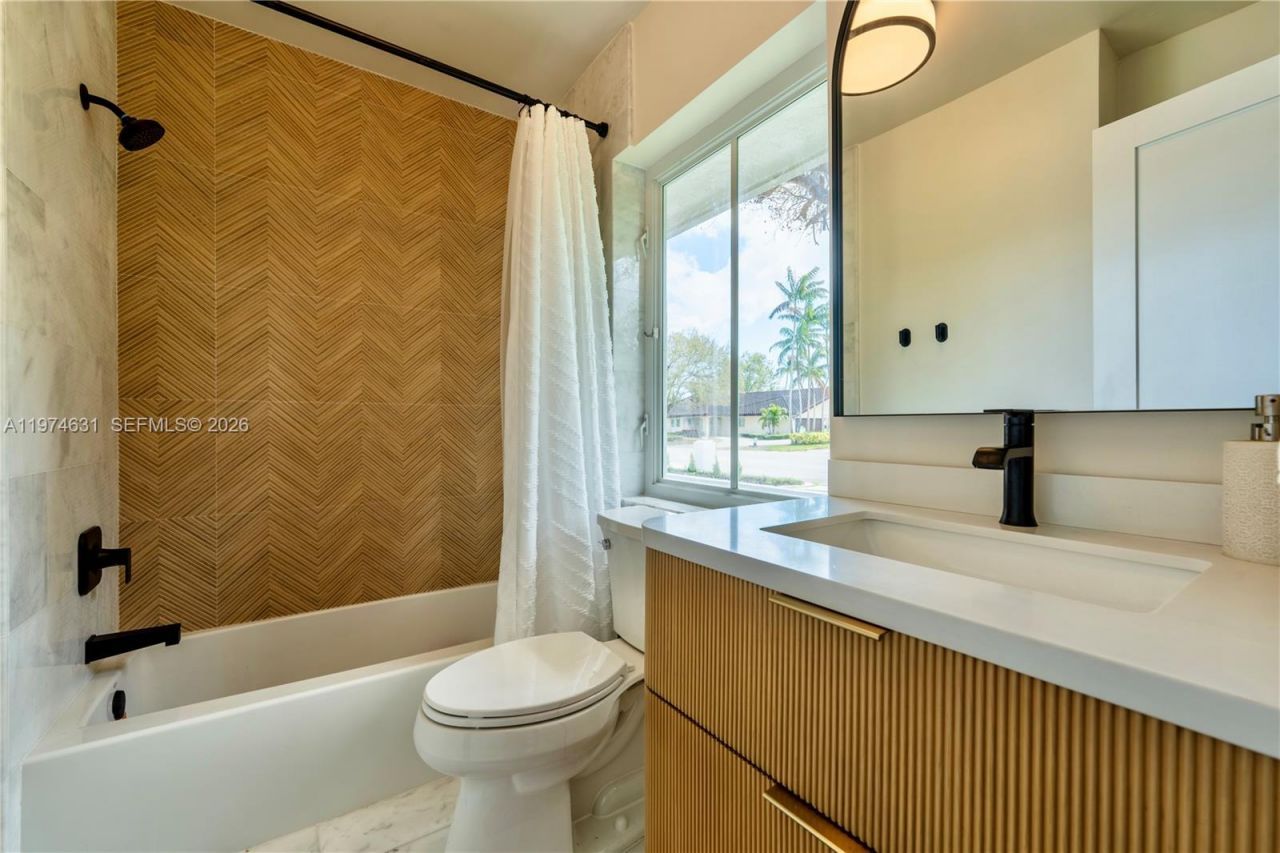 10461 SW 121st St, Miami, FL 33176 Photo