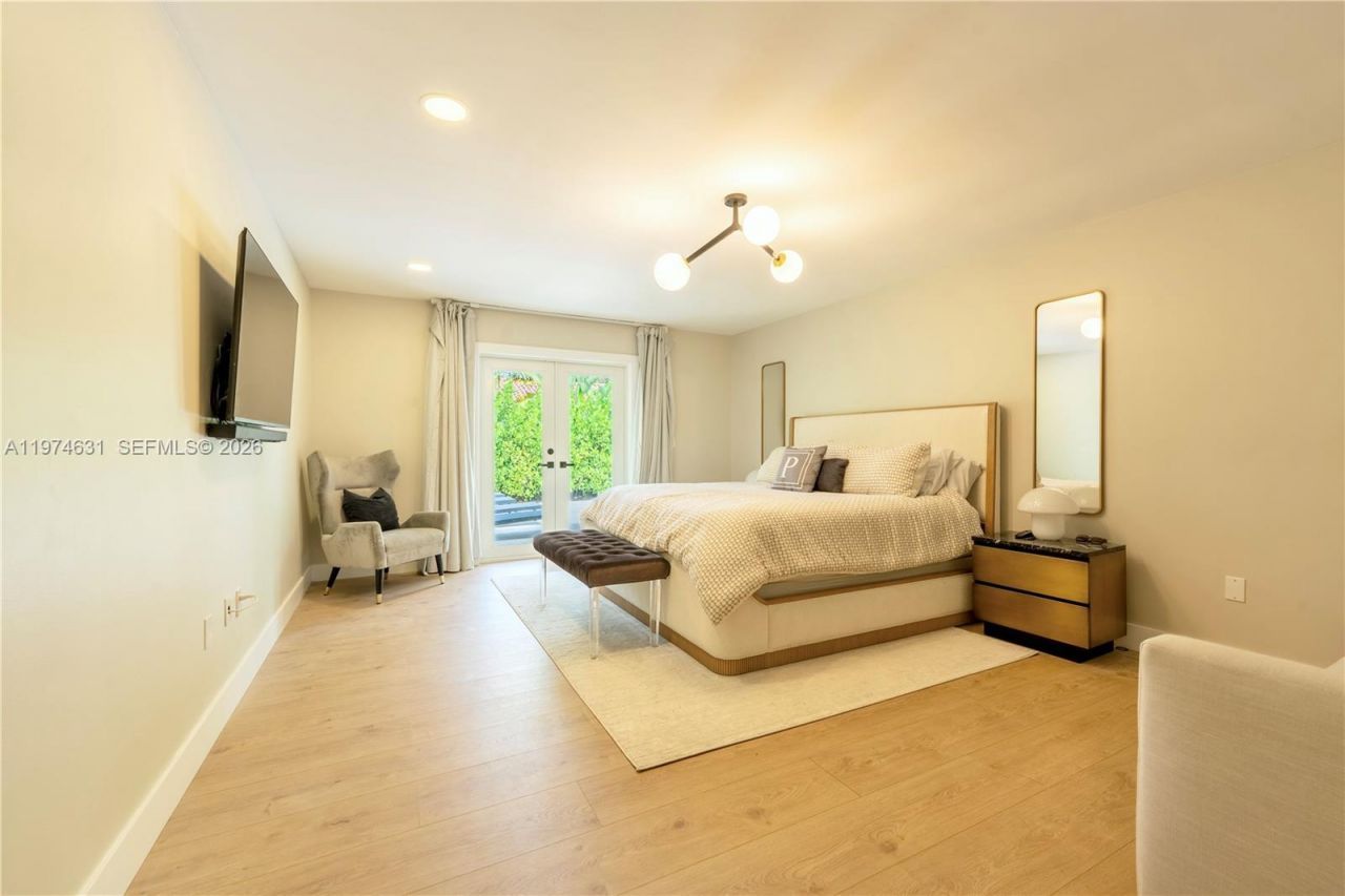 10461 SW 121st St, Miami, FL 33176 Photo