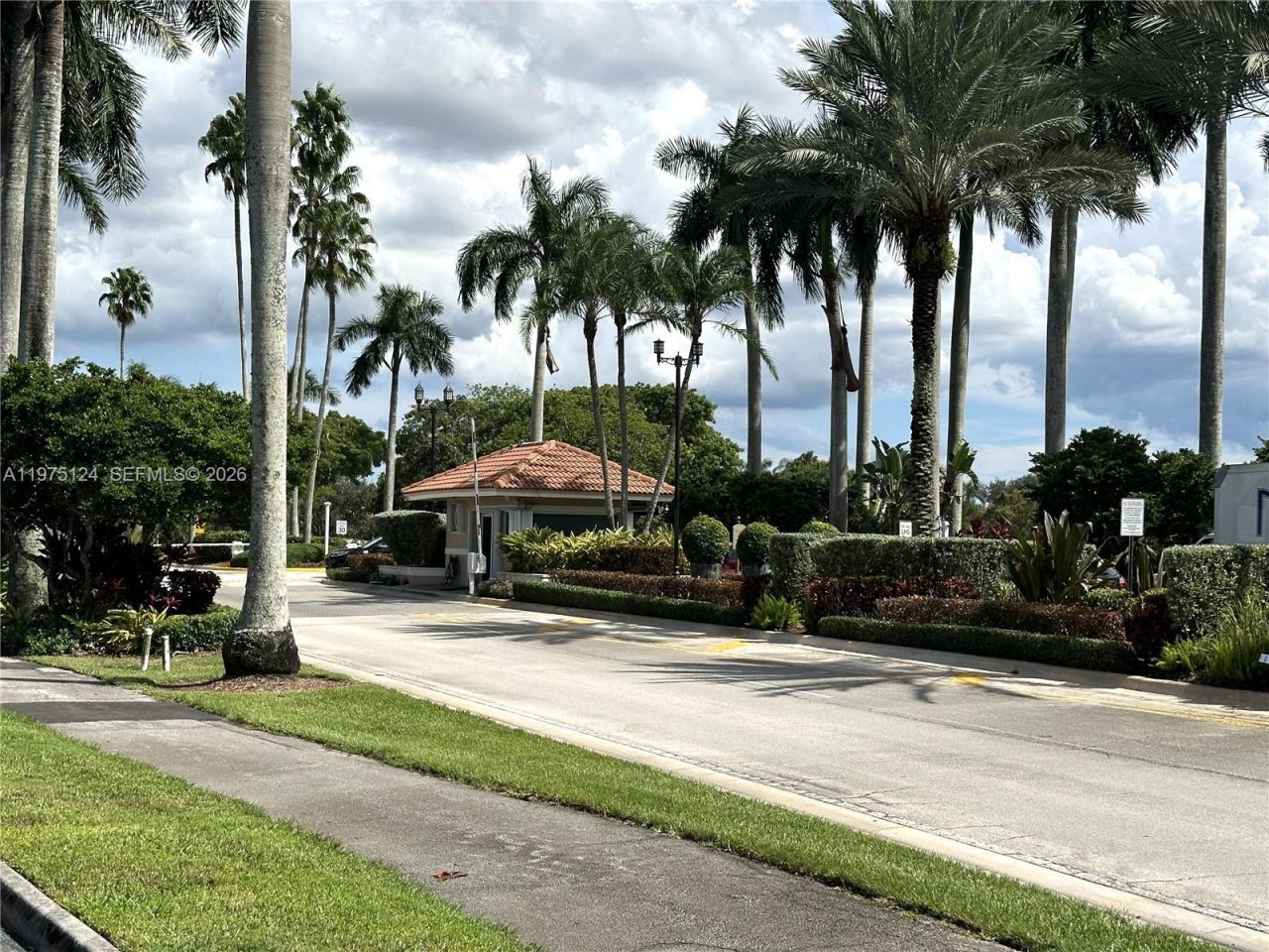 14911 SW 15th St, Unit 14911, Pembroke Pines, FL 33027 Photo