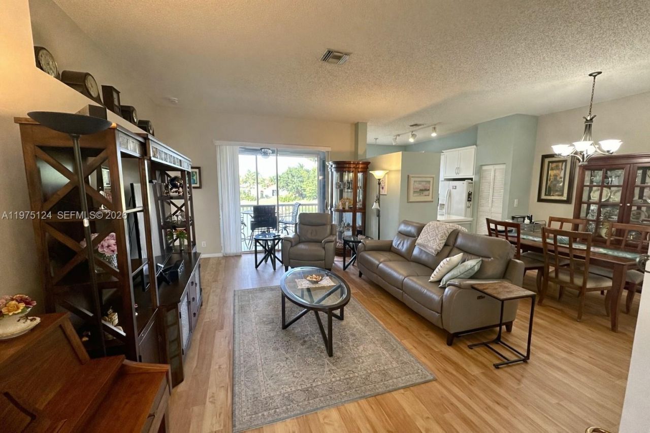 14911 SW 15th St, Unit 14911, Pembroke Pines, FL 33027 Photo