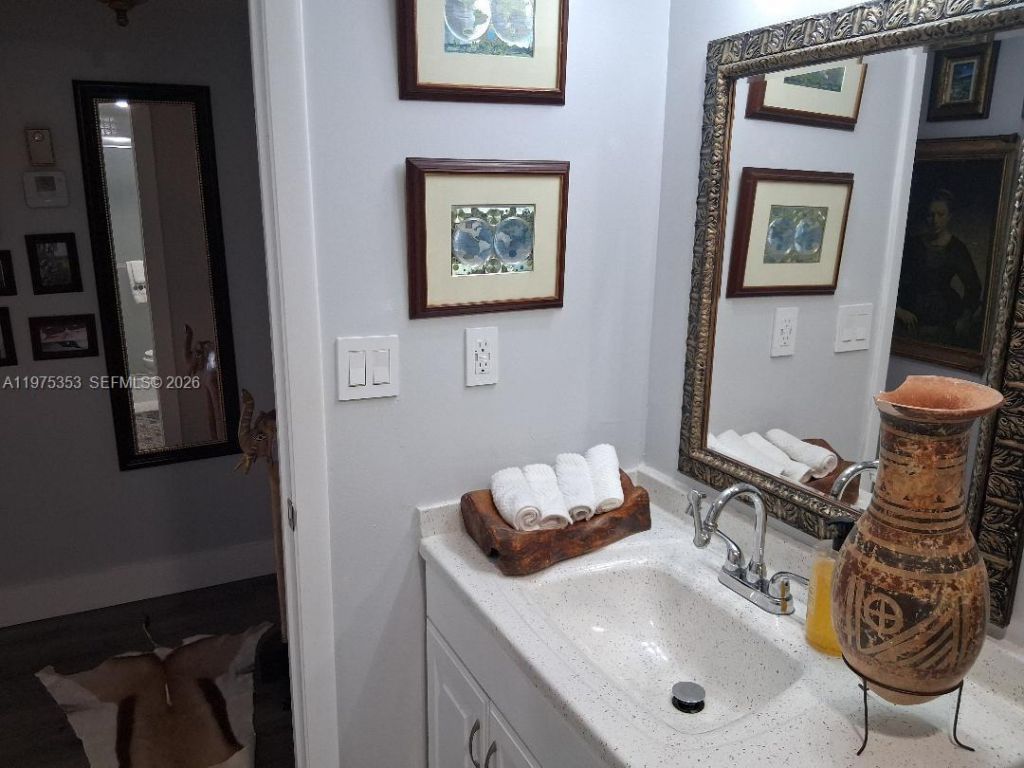 1000 St Charles Pl, Unit 609, Pembroke Pines, FL 33026 Photo