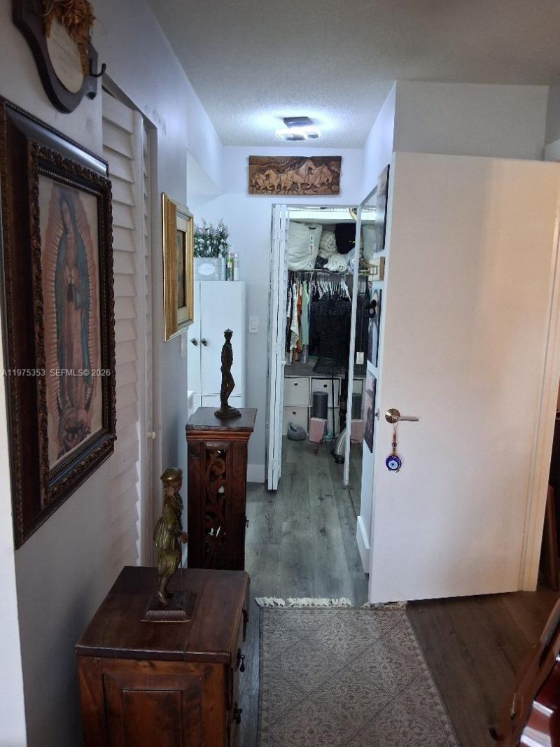 1000 St Charles Pl, Unit 609, Pembroke Pines, FL 33026 Photo