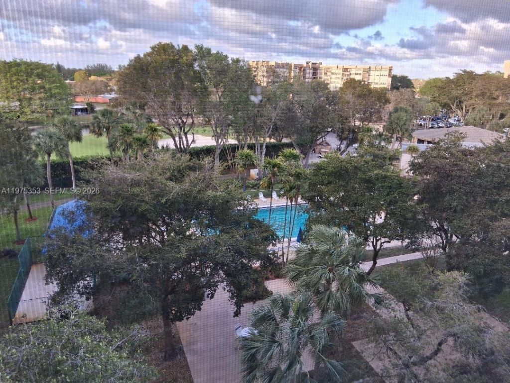 1000 St Charles Pl, Unit 609, Pembroke Pines, FL 33026 Photo