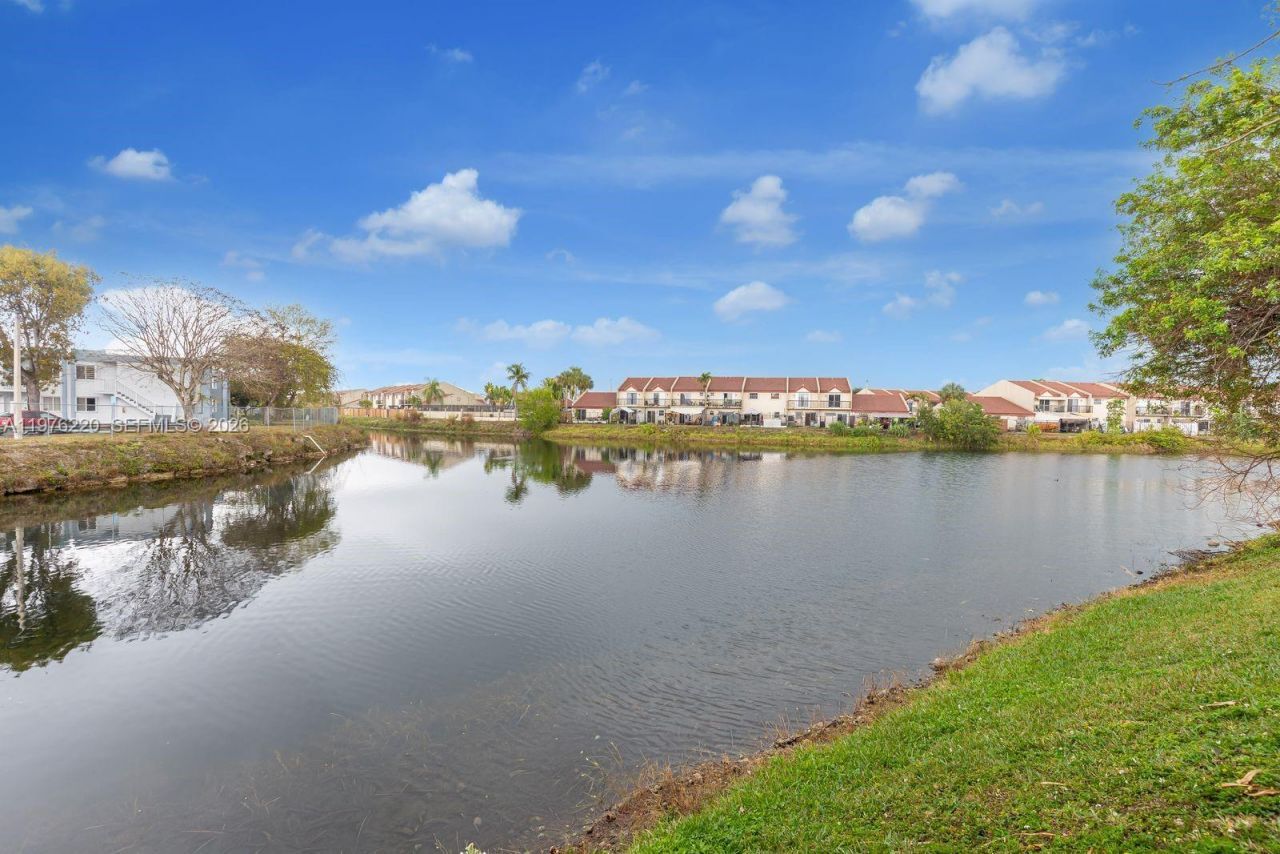 6445 SW 130th Pl, Unit 603, Miami, FL 33183 Photo