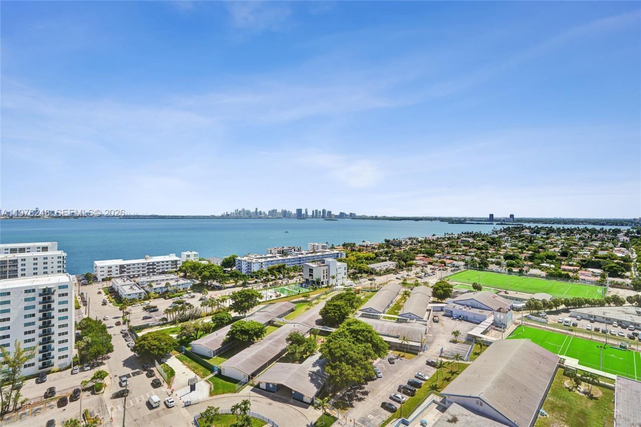 7601 E Treasure Dr, Unit 2205, North Bay Village, FL 33141 Photo