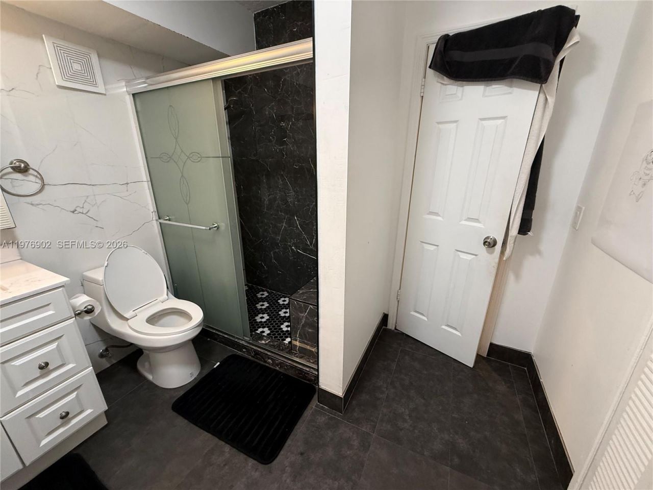 6070 W 18th Ave, Unit 209, Hialeah, FL 33012 Photo