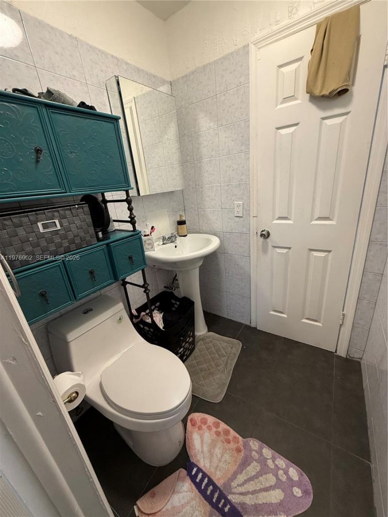 6070 W 18th Ave, Unit 209, Hialeah, FL 33012 Photo