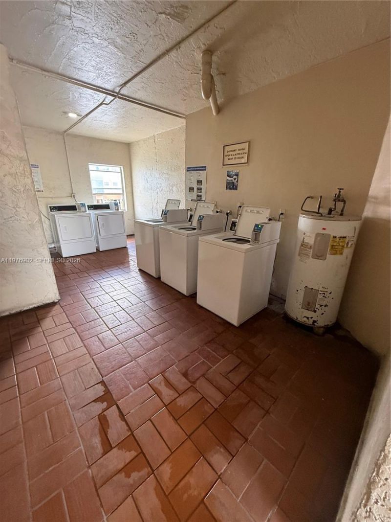 6070 W 18th Ave, Unit 209, Hialeah, FL 33012 Photo