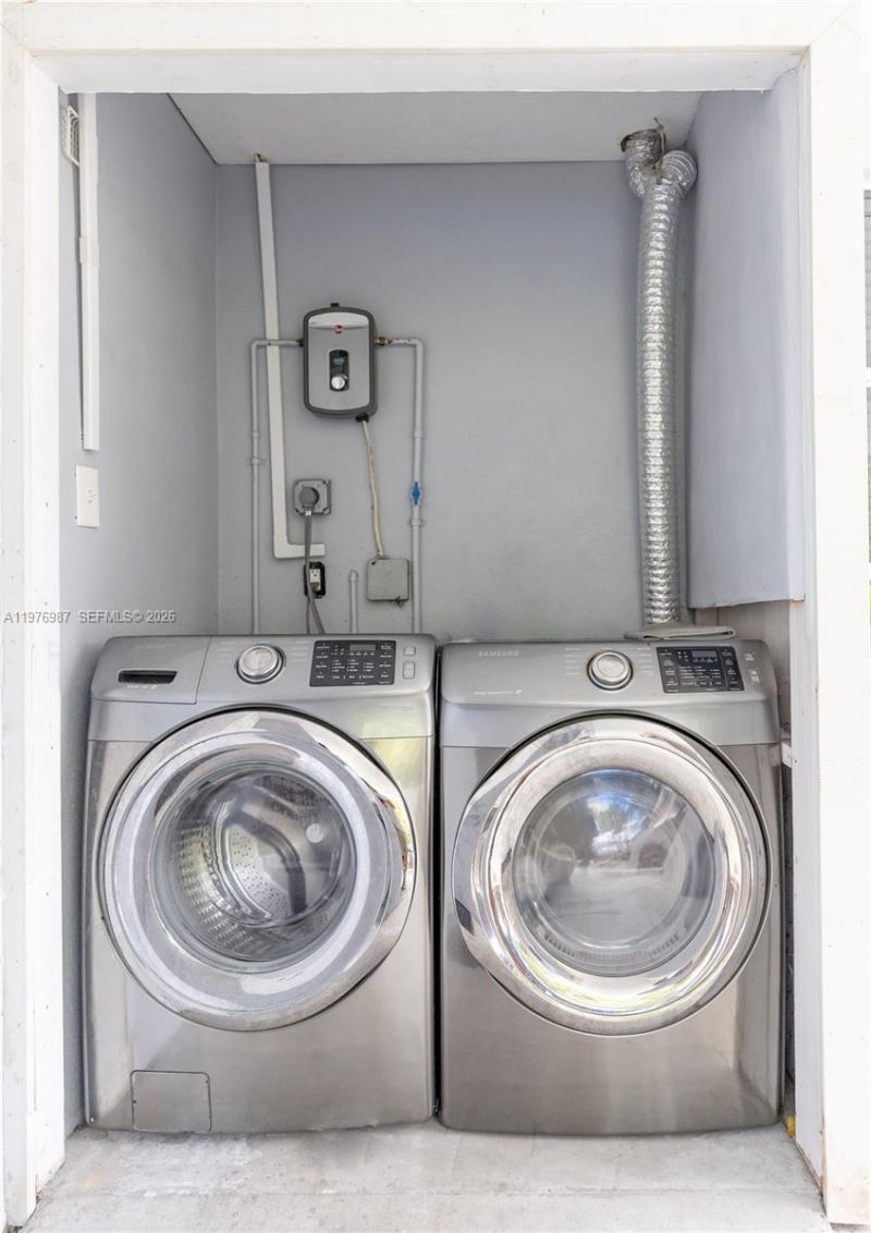 1762 NW 15th St , Miami, FL 33125 Photo