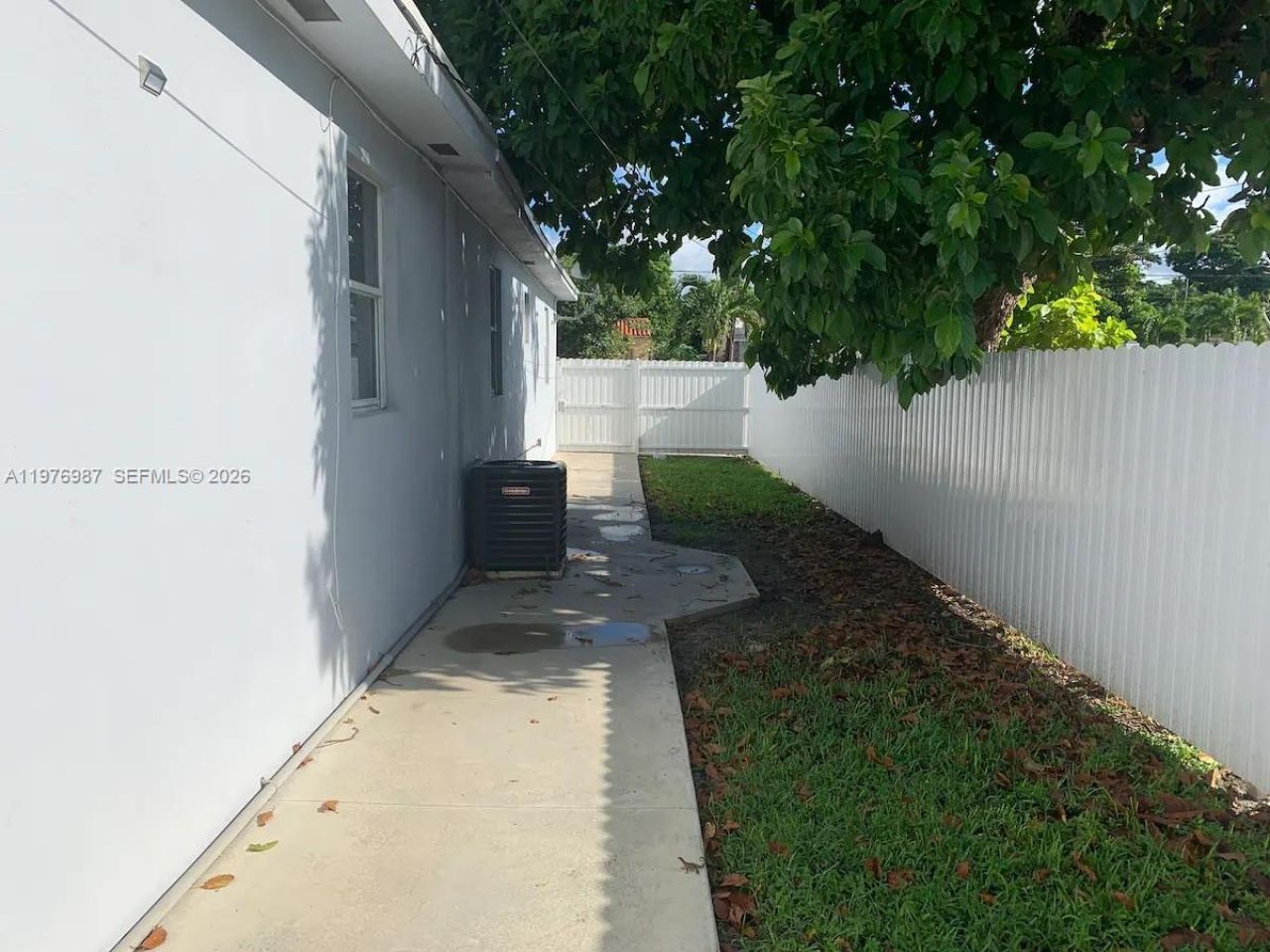 1762 NW 15th St , Miami, FL 33125 Photo