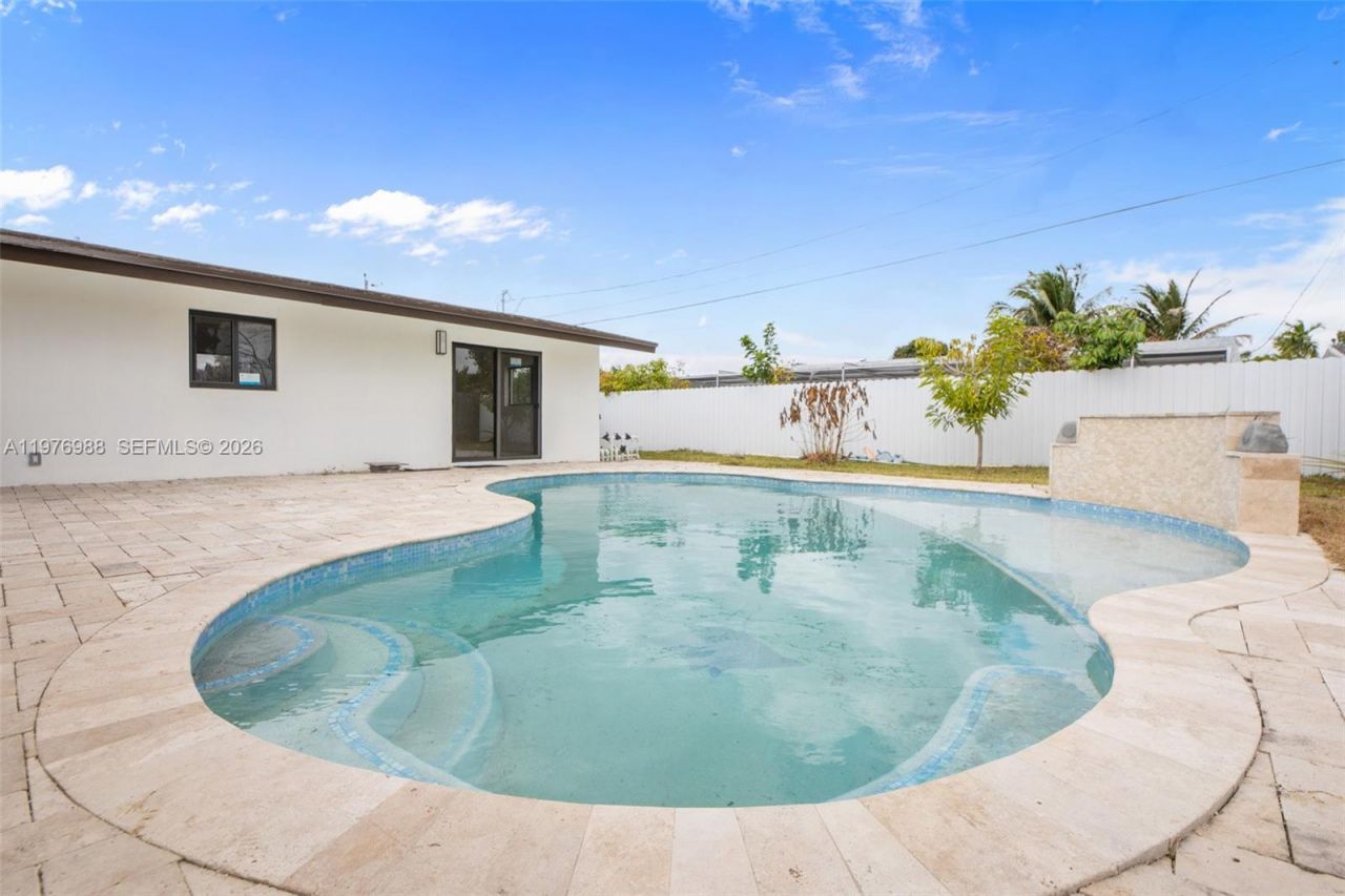 7965 Normandy St , Miramar, FL 33023 Photo