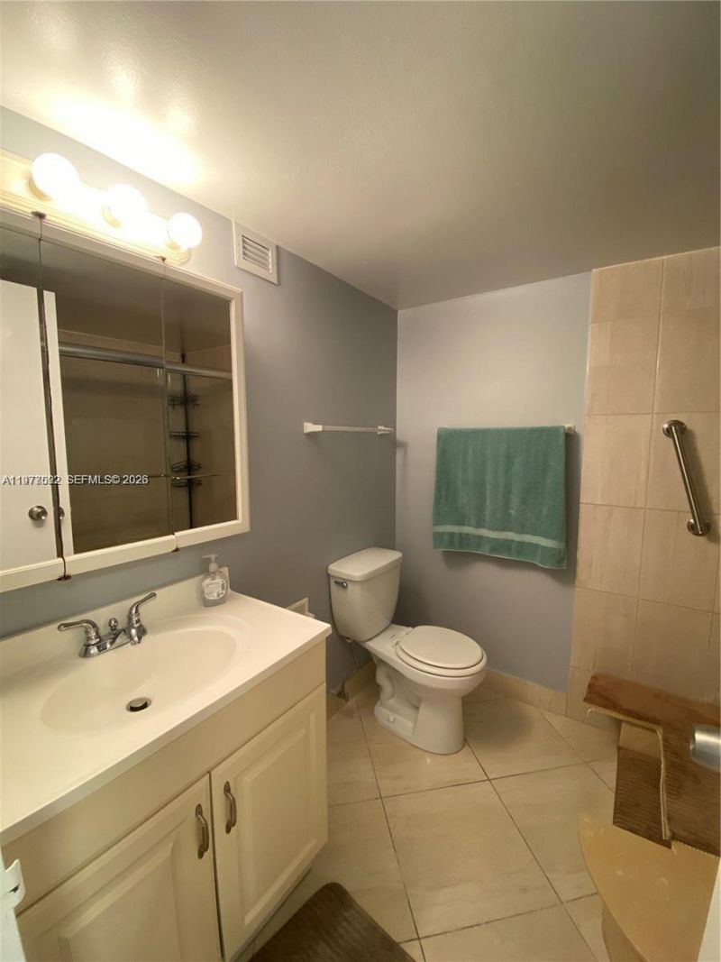 2049 S Ocean Dr, Unit 503, Hallandale Beach, FL 33009 Photo