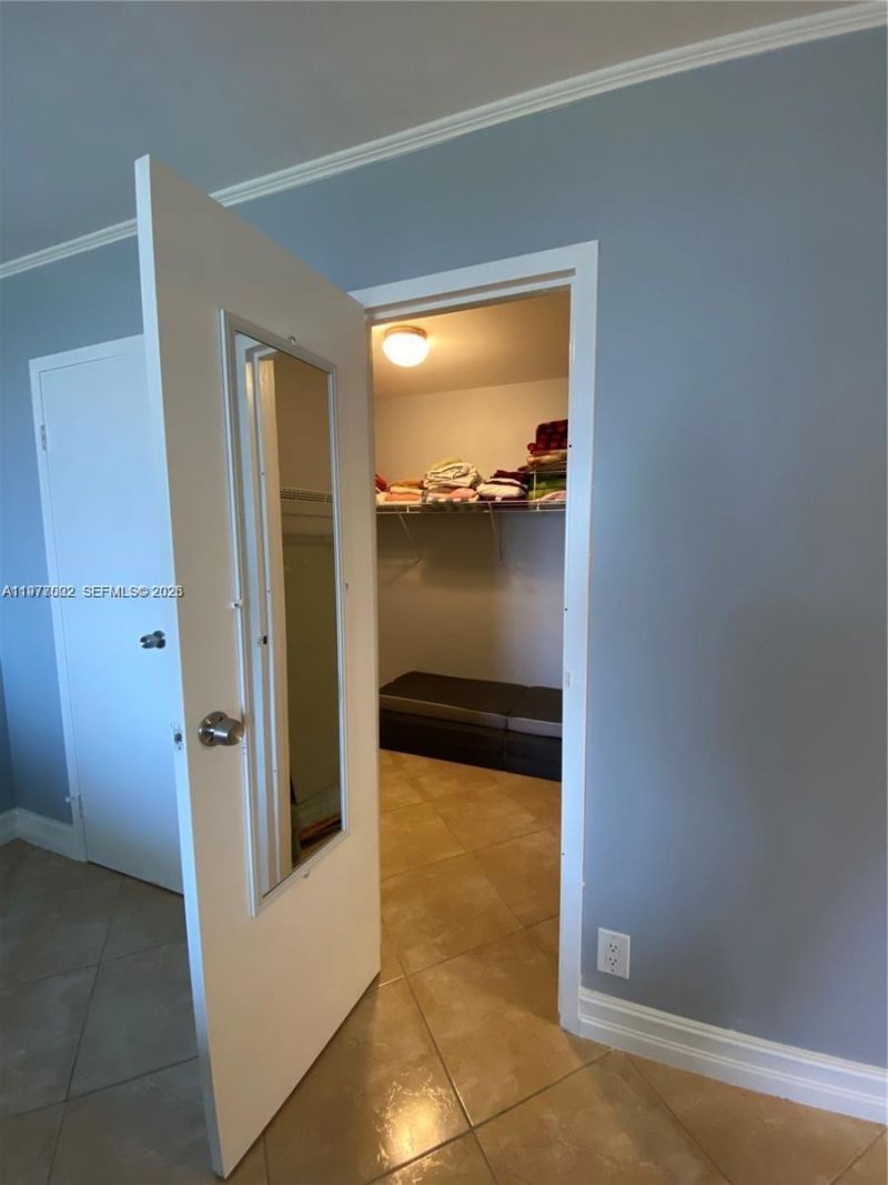 2049 S Ocean Dr, Unit 503, Hallandale Beach, FL 33009 Photo