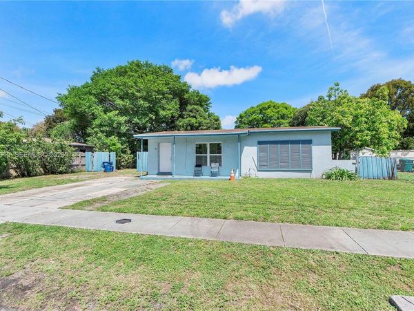 800 NW 33rd Ave, Lauderhill, FL 33311