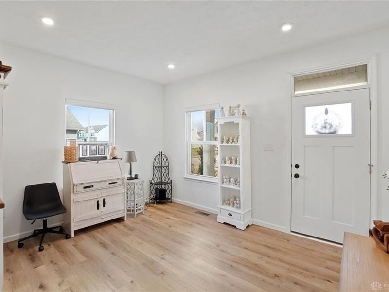 929 Cedar Grove Drive, Tipp City, OH 45371 Photo 9