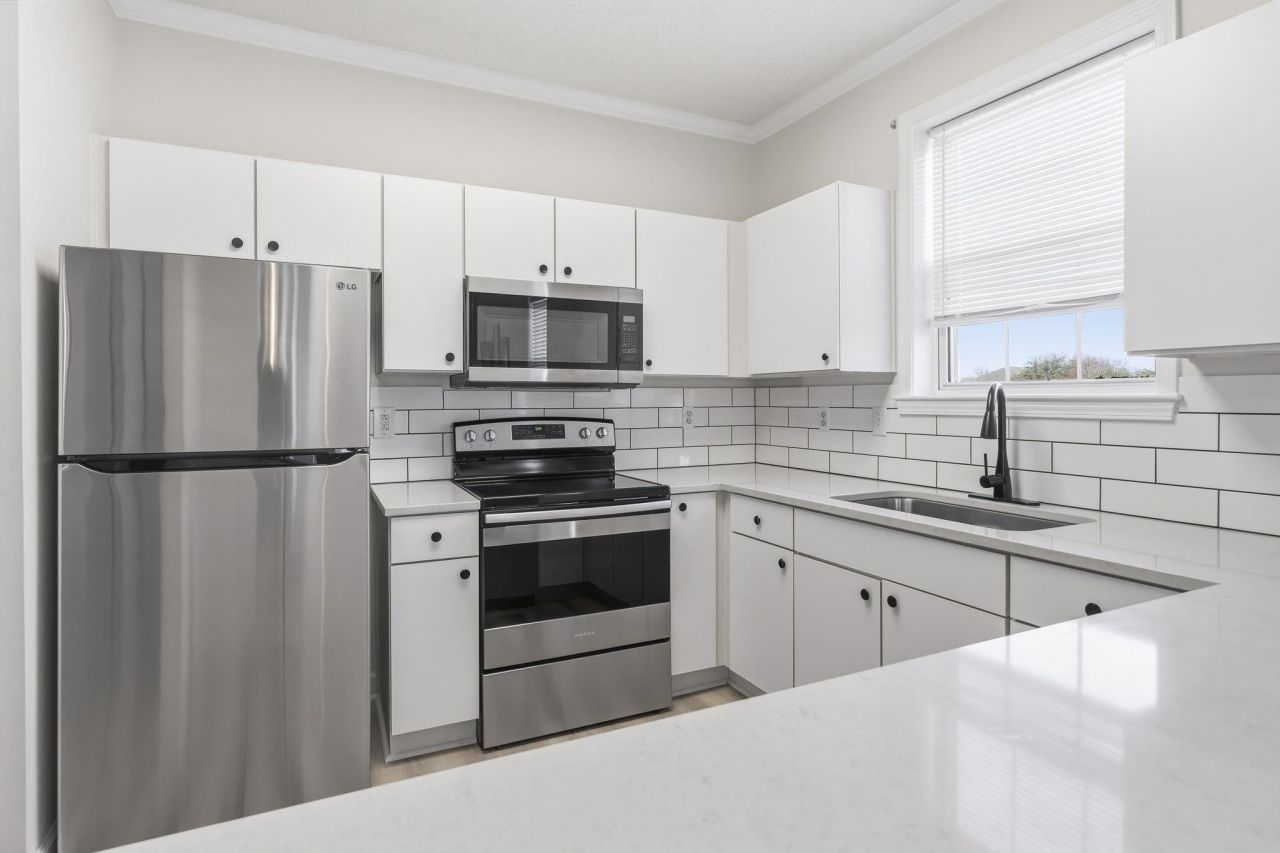 5751 Oyster Catcher Dr.  Photo 10