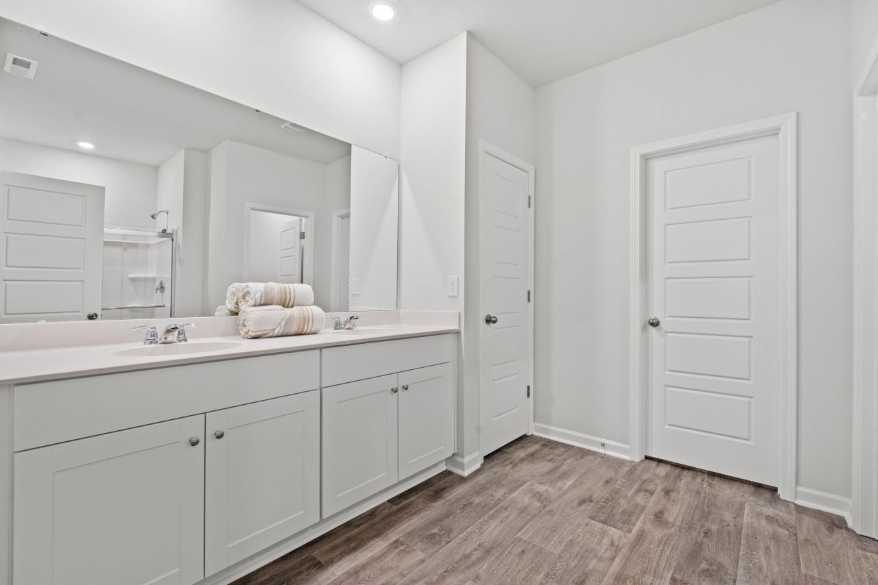 263 Saddle St Photo 18