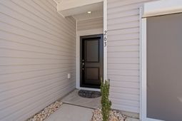 263 Saddle St photo 4