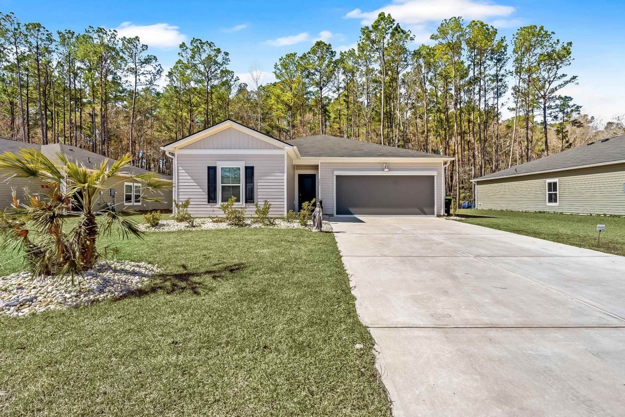 263 Saddle St Photo 30