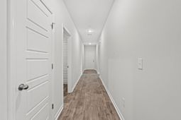 263 Saddle St photo 4