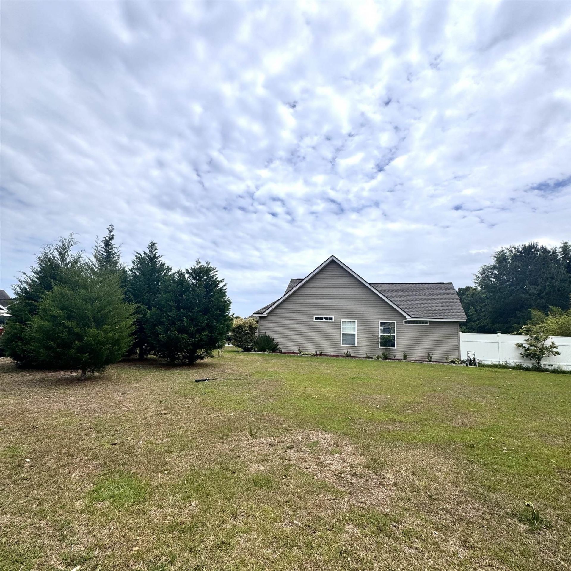 434 Barton Loop Photo 12