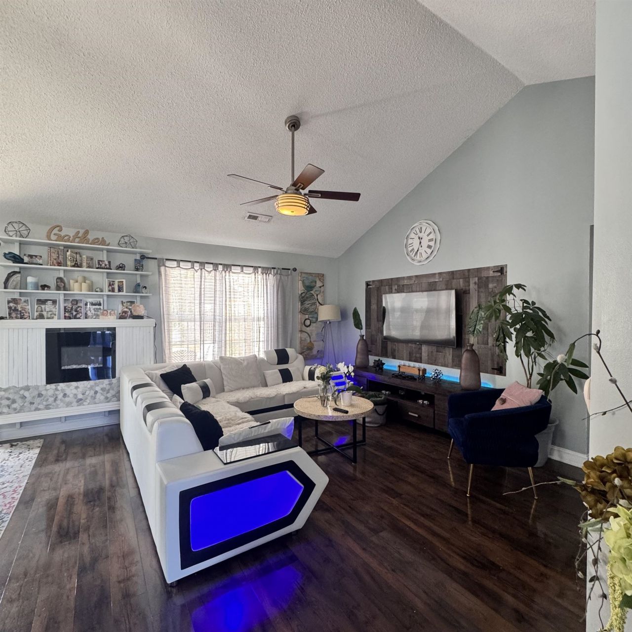 434 Barton Loop Photo 30