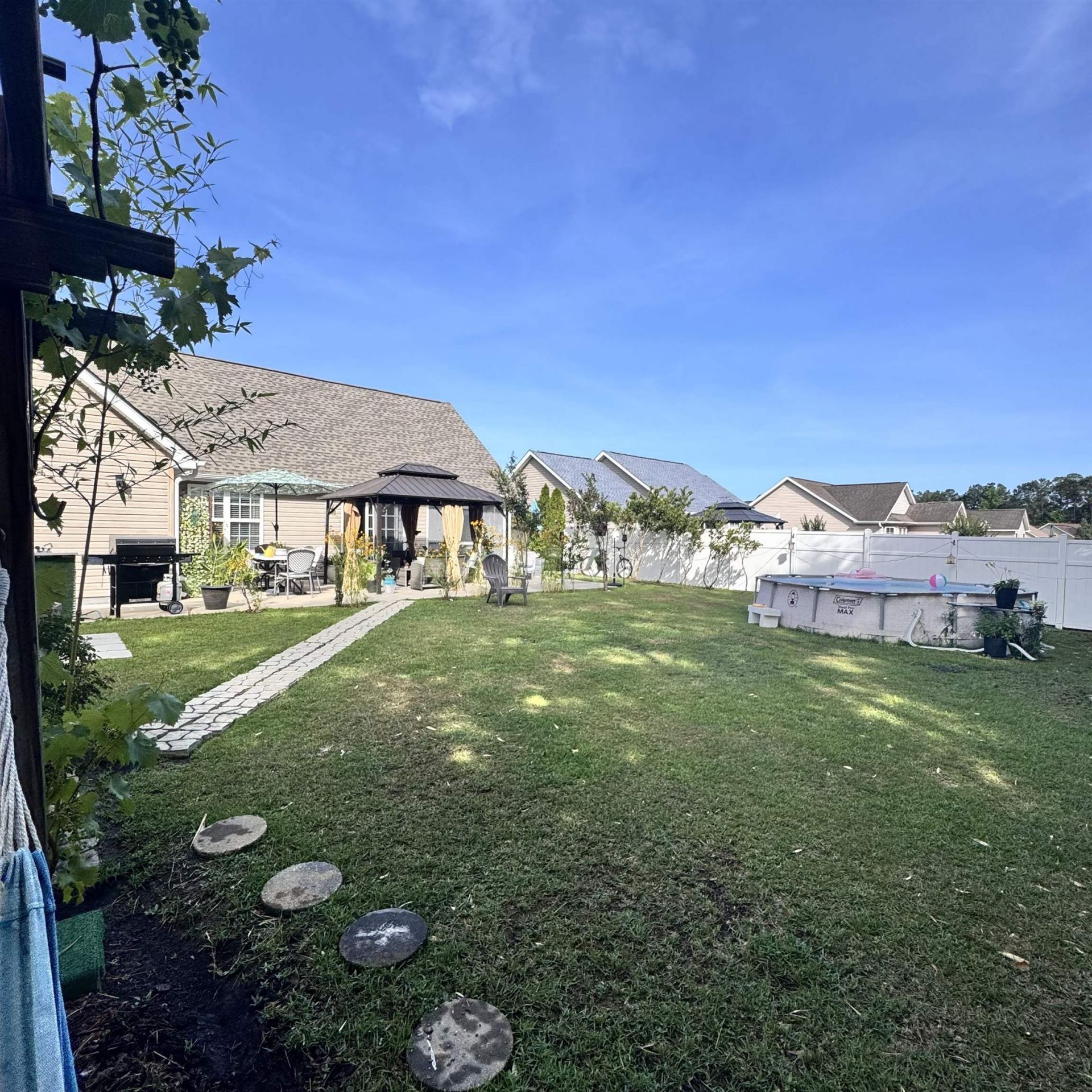434 Barton Loop Photo 7