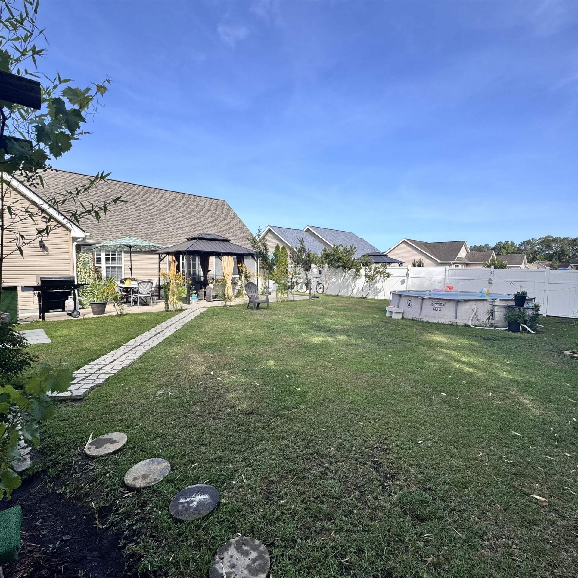 434 Barton Loop Photo 8