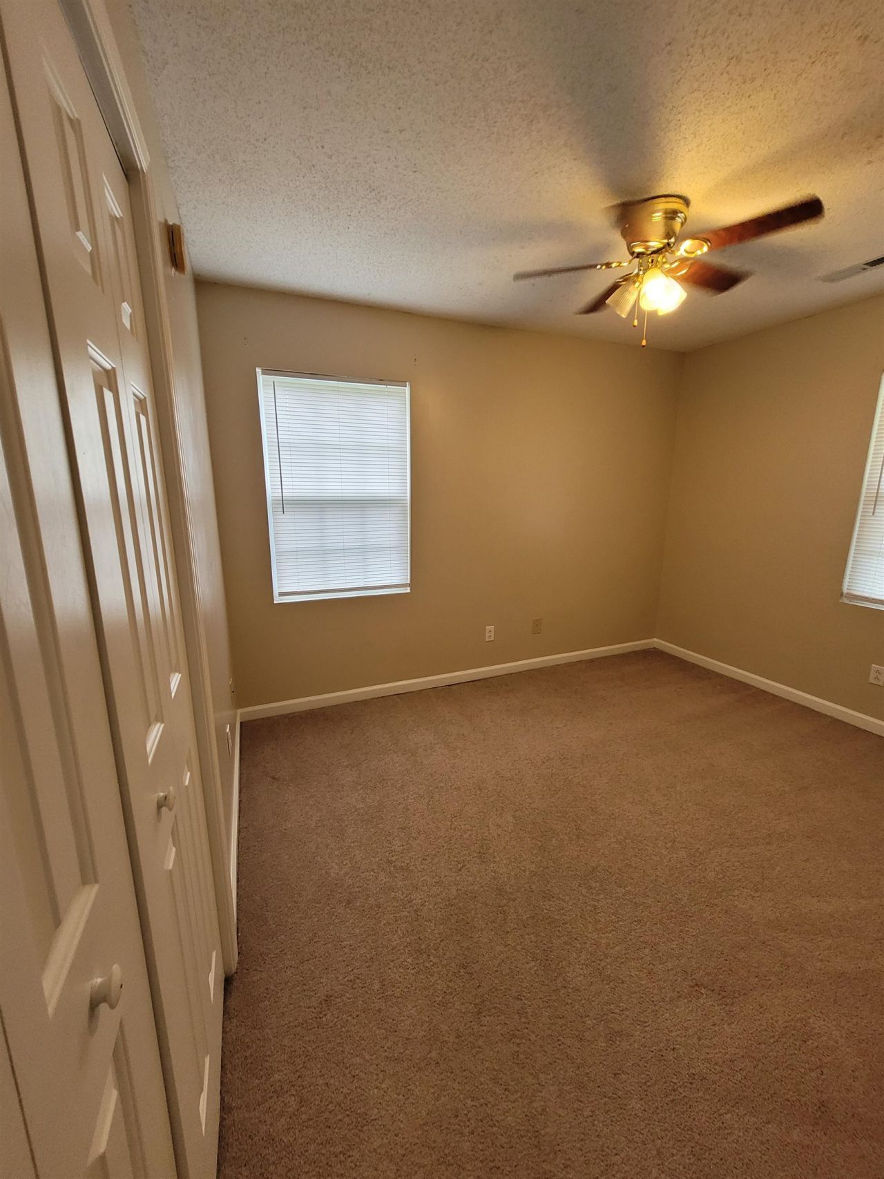 800 Elbow Rd.  Photo 11