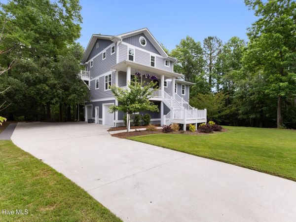 104 W High Bluff Drive, Hampstead, NC 28443