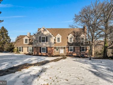 1059 HILLSIDE DRIVE, YORK, PA 17403