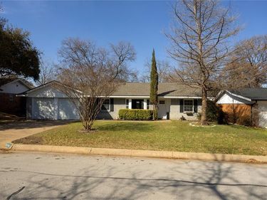 3544 Wosley Drive, Fort Worth, TX 76133